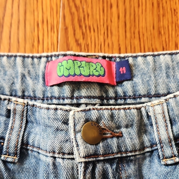 Empyre Blue Jeans - Picture 3 of 7